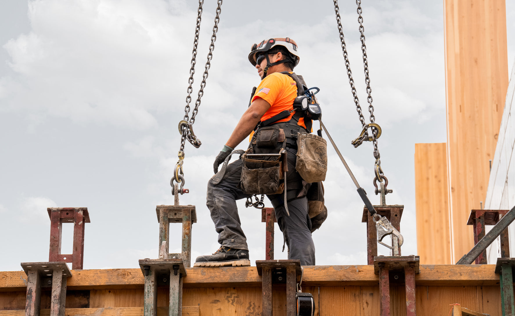 Men's Cincinnati+ 6 Waterproof 90° Heel Boot (Carbon Toe) | Black/Sandshell - Image 7