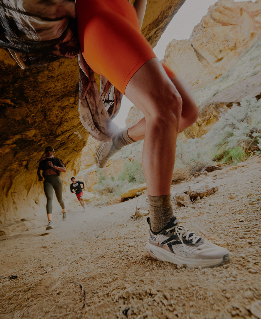 Women's Seek Trail Running Shoe | Black/Sunset Sand - Image 9